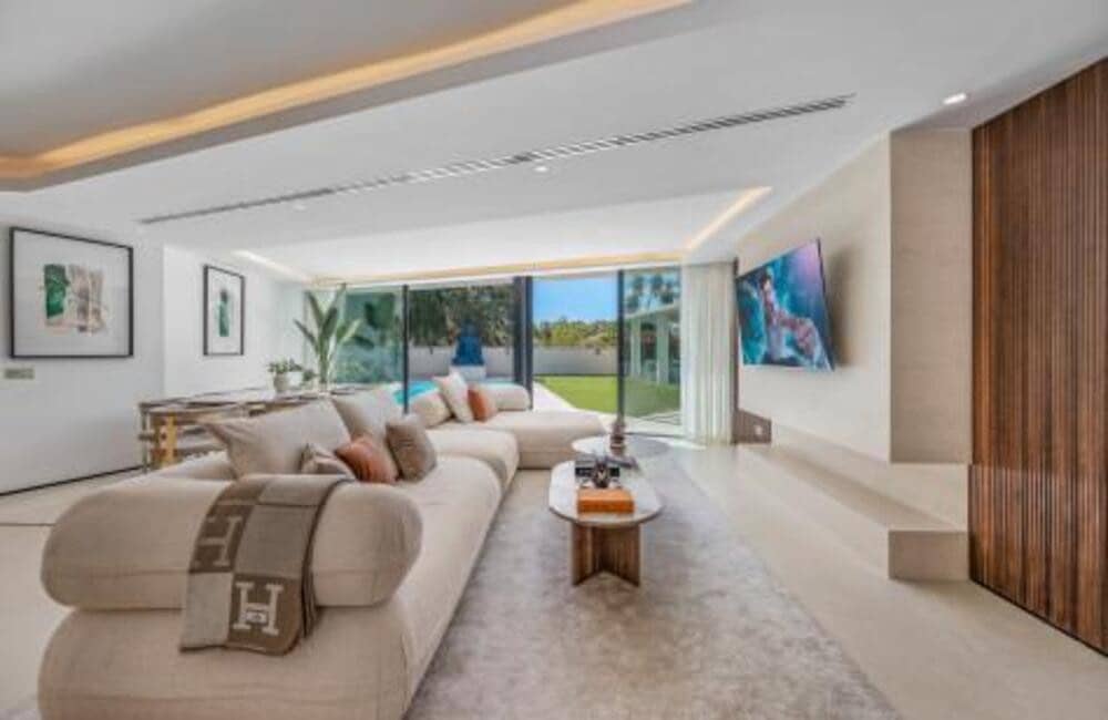 4 soveværelse Villa til salg i Marbella med swimmingpool garage - € 2.395.000 (Ref: 9986286)