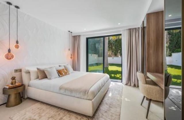 4 quarto Moradia para venda em Marbesa, Marbella com piscina garagem - 2 395 000 € (Ref: 9986286)
