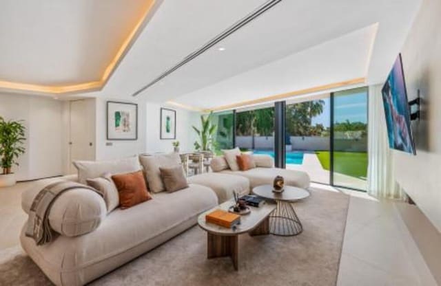 4 quarto Moradia para venda em Marbesa, Marbella com piscina garagem - 2 395 000 € (Ref: 9986286)