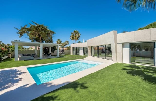 4 quarto Moradia para venda em Marbesa, Marbella com piscina garagem - 2 395 000 € (Ref: 9986286)