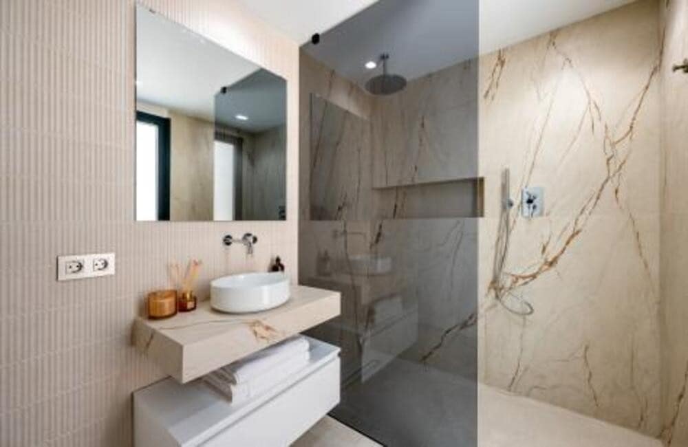 4 soveværelse Villa til salg i Marbella med swimmingpool garage - € 2.395.000 (Ref: 9986286)