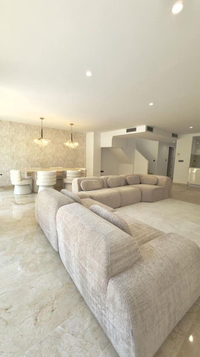 3 soverom Penthouse til salgs i Guadalmina med svømmebasseng garasje - € 850 000 (Ref: 9986287)