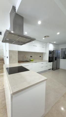 3 soverom Penthouse til salgs i Guadalmina Alta, Marbella med svømmebasseng garasje - € 850 000 (Ref: 9986287)