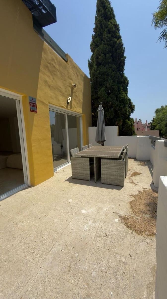 3 soverom Penthouse til salgs i Guadalmina med svømmebasseng garasje - € 850 000 (Ref: 9986287)