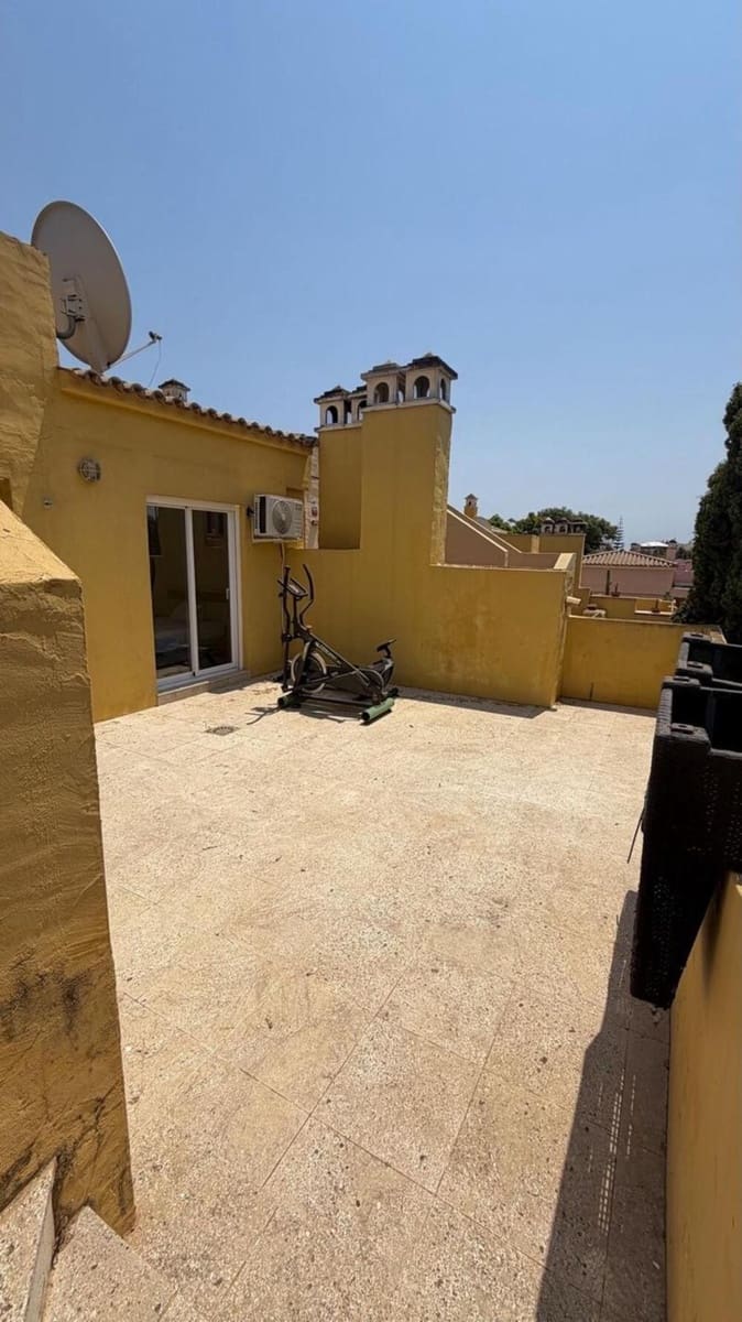 3 soverom Penthouse til salgs i Guadalmina med svømmebasseng garasje - € 850 000 (Ref: 9986287)