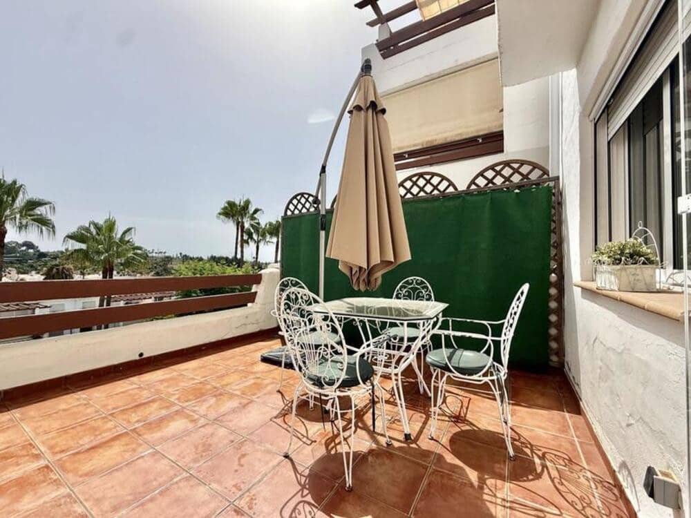 2 quarto Apartamento para arrendar em Estepona com piscina garagem - 2 000 € (Ref: 9990139)
