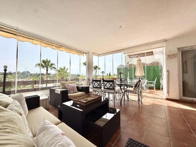 2 quarto Apartamento para arrendar em La Concha - Resina Golf, Estepona com piscina garagem - 2 000 € (Ref: 9990139)