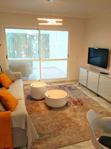 2 slaapkamer Penthouse te huur in Los Naranjos, Marbella met zwembad garage - € 1.950 (Ref: 9993742)