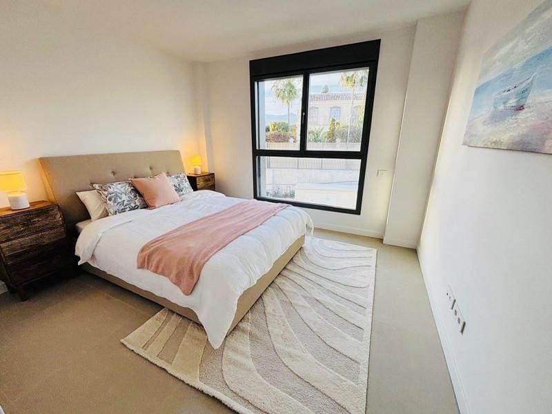 3 camera da letto Appartamento da affittare in New Golden Mile con piscina garage - 3.200 € (Rif: 9997931)