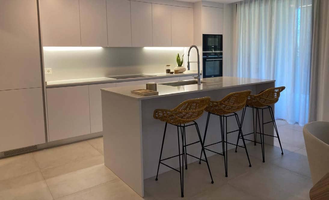 3 soverom Hus til salgs i El Chaparral med svømmebasseng garasje - € 846 000 (Ref: 9997932)