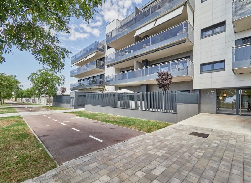 3 soveværelse Lejlighed til salg i Sitges med swimmingpool garage - € 855.000 (Ref: 10095758)