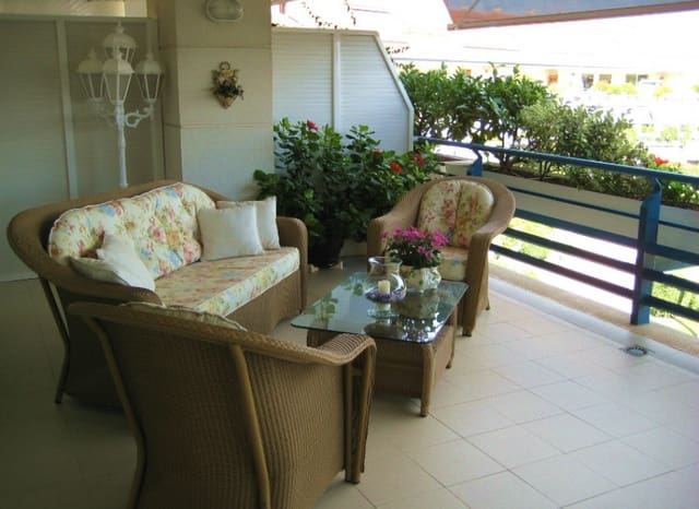 4 quarto Apartamento para venda em Castelldefels com piscina - 1 450 000 € (Ref: 8870035)