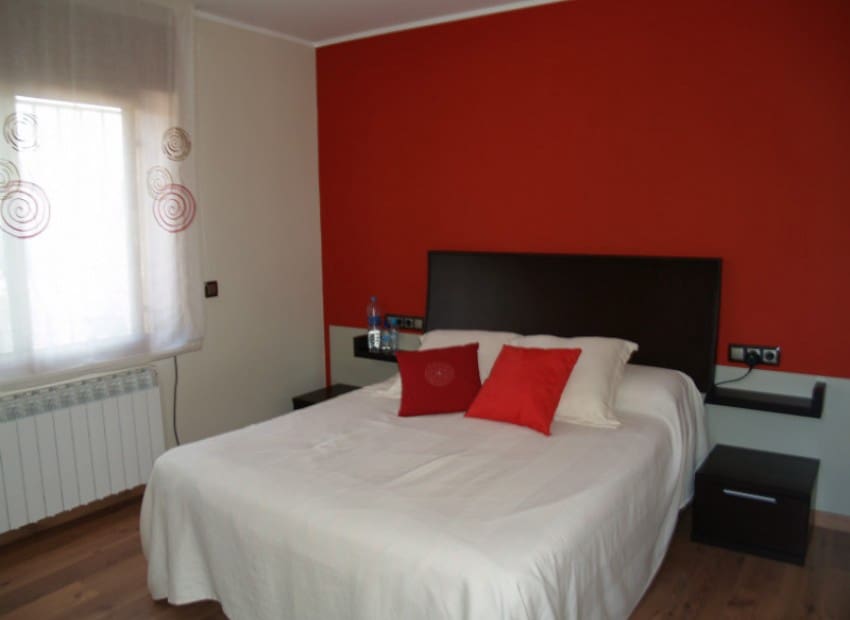 5 bedroom Villa for sale in Cubelles with pool - € 1,500,000 (Ref: 8870037)