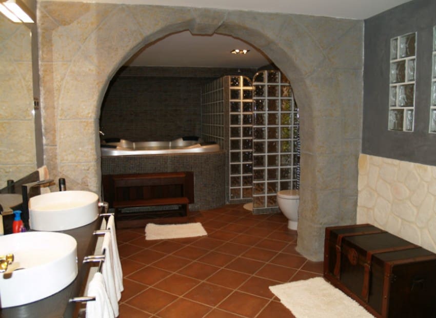 5 bedroom Villa for sale in Cubelles with pool - € 1,500,000 (Ref: 8870037)