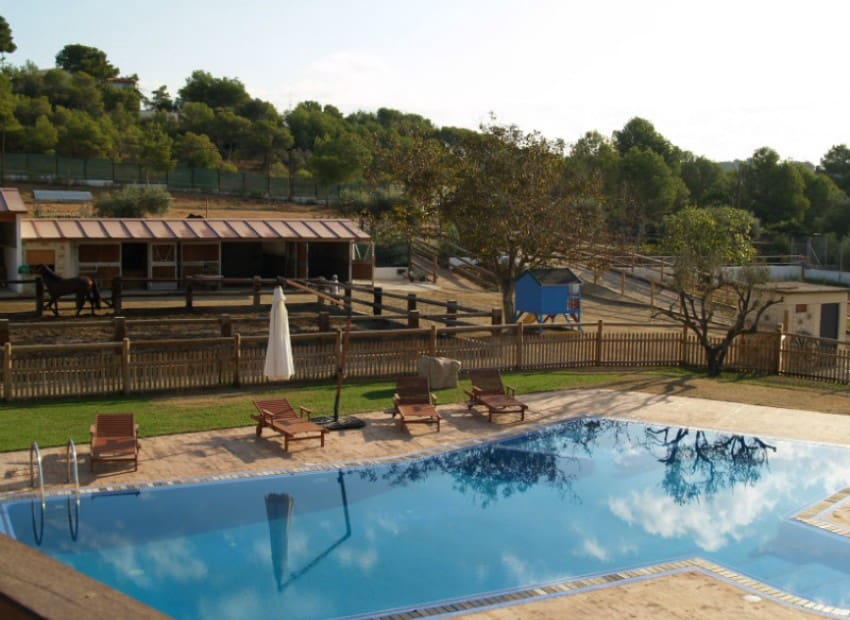 5 bedroom Villa for sale in Cubelles with pool - € 1,500,000 (Ref: 8870037)