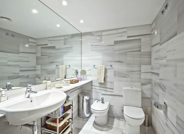 5 sypialnia Mieszkanie na sprzedaż w Diagonal Mar i El Front Marítim del Poblenou, Miasto Barcelona z basenem garażem - 2 150 000 € (Ref: 8870049)