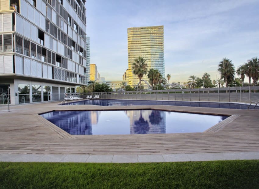 5 sypialnia Mieszkanie na sprzedaż w Miasto Barcelona z basenem garażem - 2 150 000 € (Ref: 8870049)