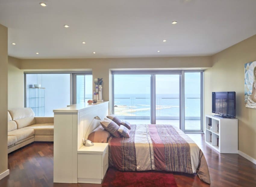 5 sypialnia Mieszkanie na sprzedaż w Miasto Barcelona z basenem garażem - 2 150 000 € (Ref: 8870049)