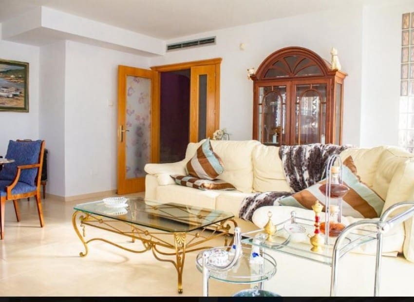 4 soveværelse Villa til salg i Cambrils - € 356.778 (Ref: 8870079)