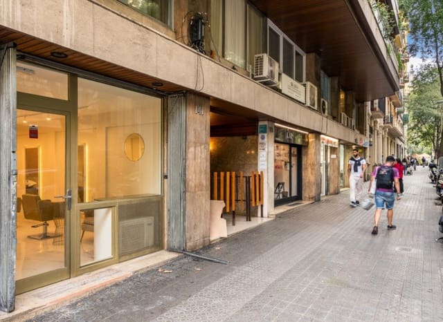 5 slaapkamer Commercieel te koop in La Dreta de L'Eixample, Barcelona stad - € 390.000 (Ref: 8906952)