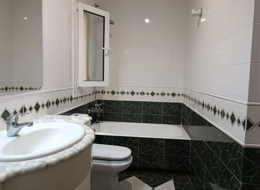 3 sypialnia Mieszkanie na sprzedaż w Calafell z garażem - 430 000 € (Ref: 9002361)