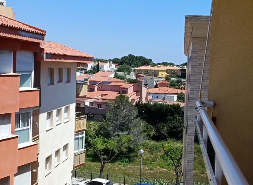 3 soveværelse Lejlighed til salg i Miami Playa / Miami Platja med garage - € 207.000 (Ref: 9023722)