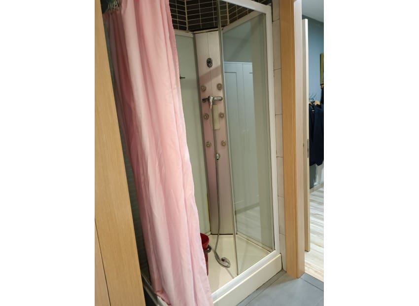 5 soverom Kommersiell til salgs i Barcelona by - € 375 000 (Ref: 9203479)