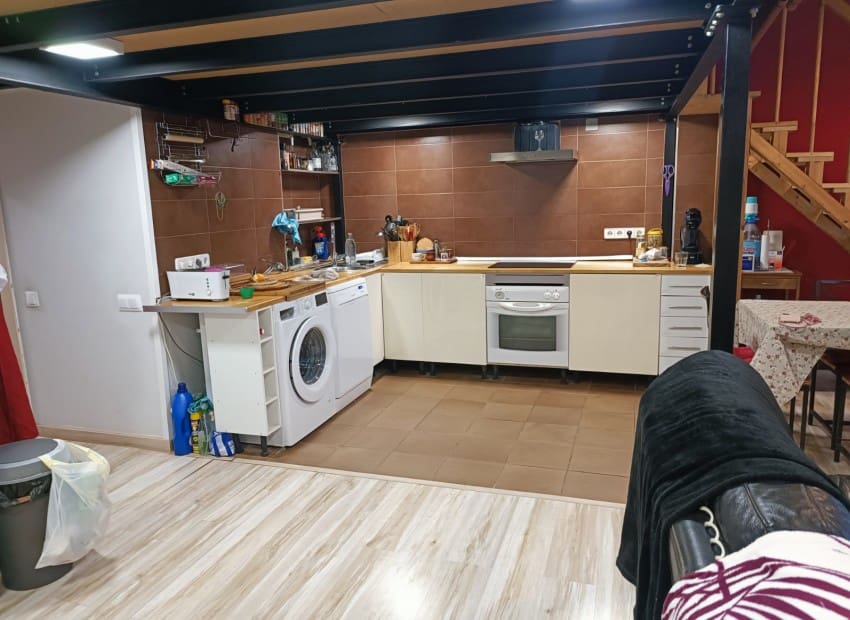 5 soverom Kommersiell til salgs i Barcelona by - € 375 000 (Ref: 9203479)