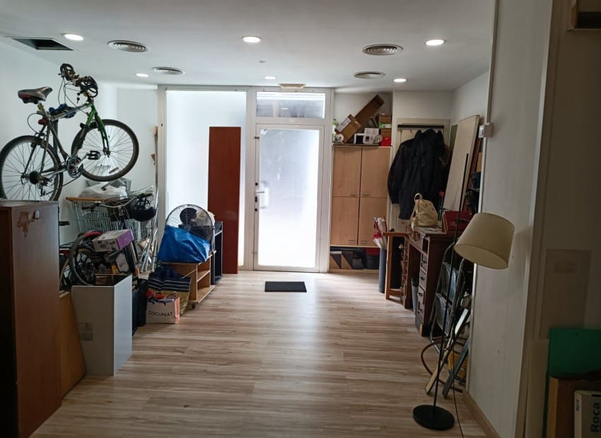 5 soverom Kommersiell til salgs i Barcelona by - € 375 000 (Ref: 9203479)