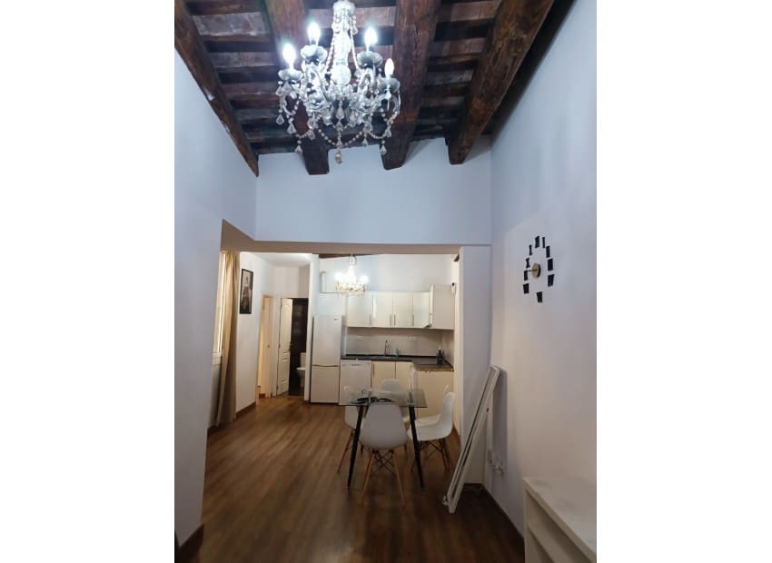 Piso de 2 habitaciones en Barcelona ciudad en venta - 370.000 € (Ref: 9295848)