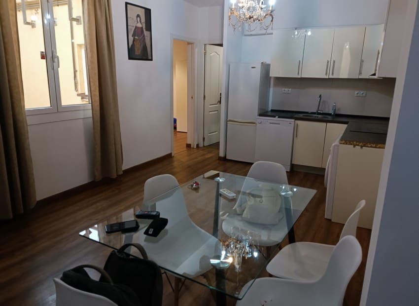 Piso de 2 habitaciones en Barcelona ciudad en venta - 370.000 € (Ref: 9295848)