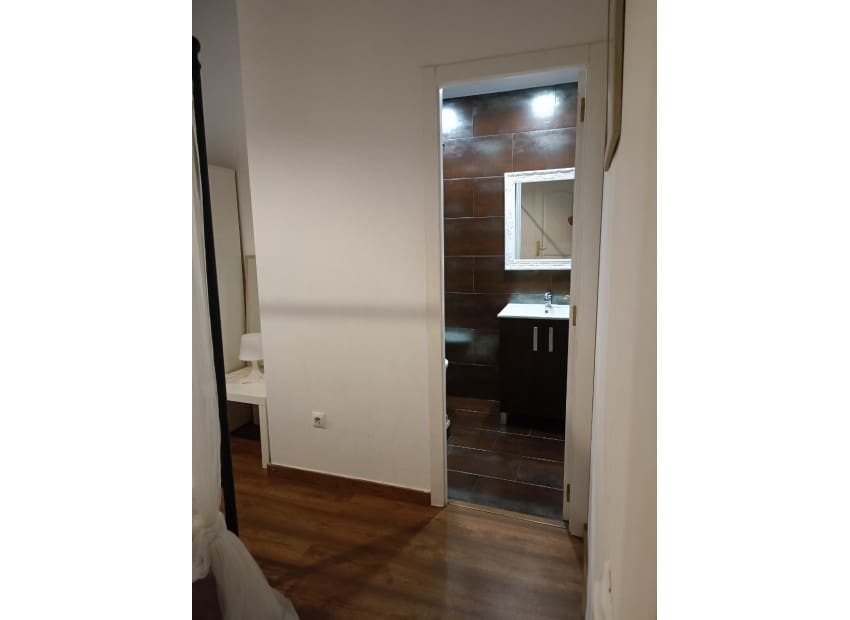 Piso de 2 habitaciones en Barcelona ciudad en venta - 370.000 € (Ref: 9295848)