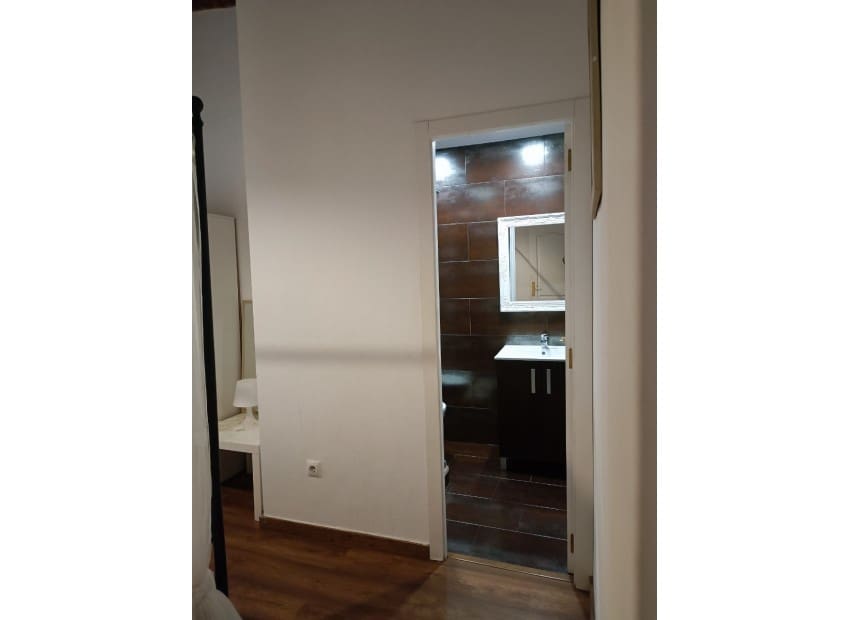 Piso de 2 habitaciones en Barcelona ciudad en venta - 370.000 € (Ref: 9295848)