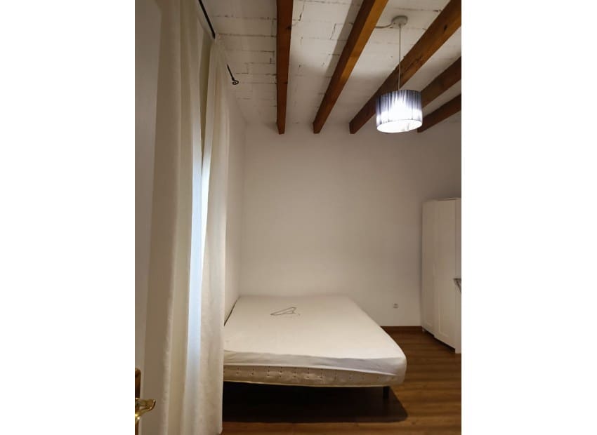 Piso de 2 habitaciones en Barcelona ciudad en venta - 370.000 € (Ref: 9295848)