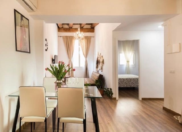 2 soveværelse Lejlighed til salg i Ciutat Vella, Barcelona by - € 260.000 (Ref: 9295848)