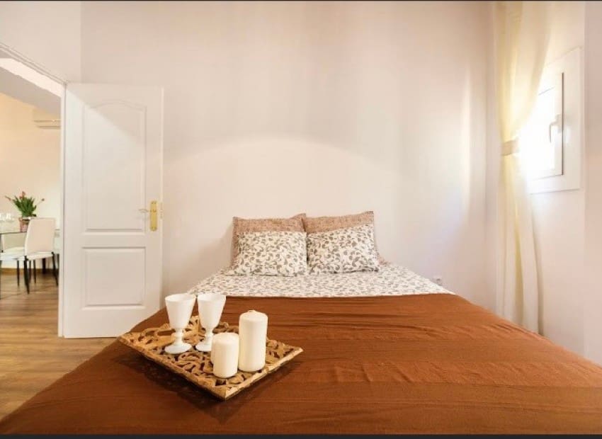 2 soveværelse Lejlighed til salg i Barcelona by - € 259.000 (Ref: 9295848)