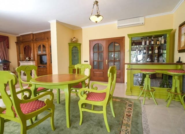 7 soverom Villa til salgs i Blanes med svømmebasseng - € 1 300 000 (Ref: 9344033)