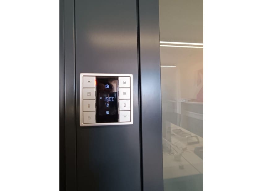 49 slaapkamer Kantoor voor vakantieverhuur in Barcelona stad - € 32.000 (Ref: 9386154)