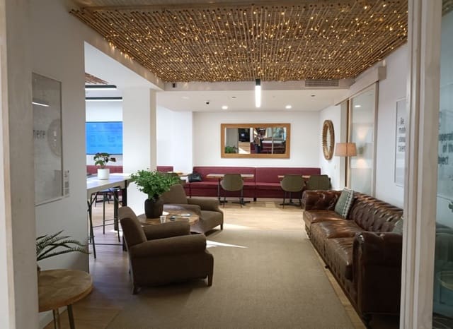 49 bedroom Office for holiday rental in Eixample, Barcelona city - € 32,000 (Ref: 9386154)