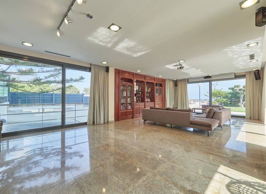 7 chambre Villa/Maison à vendre à Cunit avec piscine - 1 500 000 € (Ref: 9787846)