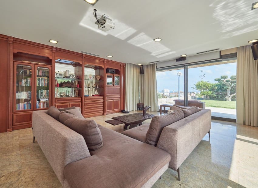 7 chambre Villa/Maison à vendre à Cunit avec piscine - 1 500 000 € (Ref: 9787846)