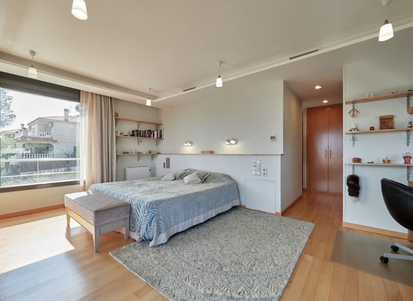 7 chambre Villa/Maison à vendre à Cunit avec piscine - 1 500 000 € (Ref: 9787846)