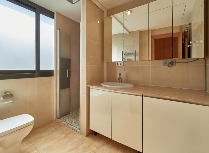 7 chambre Villa/Maison à vendre à Cunit avec piscine - 1 500 000 € (Ref: 9787846)