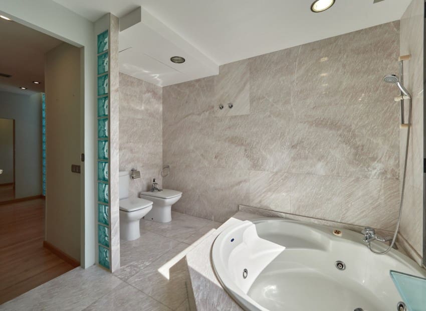 7 chambre Villa/Maison à vendre à Cunit avec piscine - 1 500 000 € (Ref: 9787846)