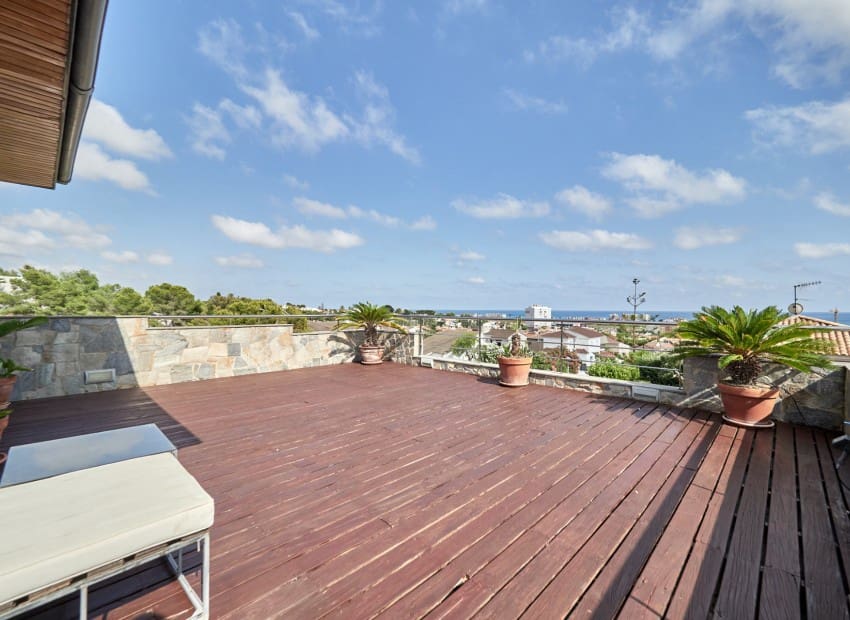 7 chambre Villa/Maison à vendre à Cunit avec piscine - 1 500 000 € (Ref: 9787846)