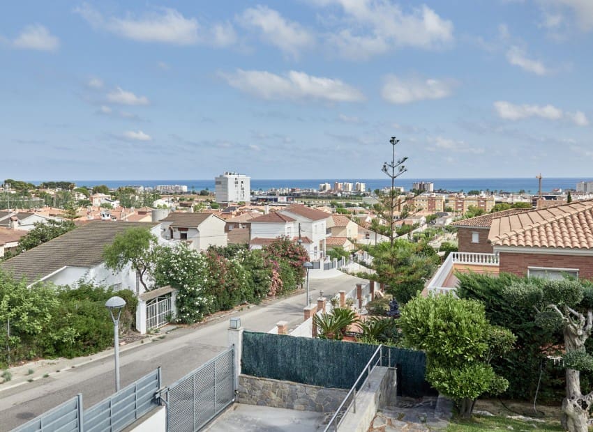 7 chambre Villa/Maison à vendre à Cunit avec piscine - 1 500 000 € (Ref: 9787846)