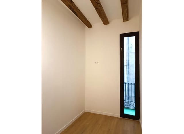 Mieszkanie na sprzedaż w Sant Pere, Santa Caterina i La Ribera, Miasto Barcelona - 159 000 € (Ref: 9793725)