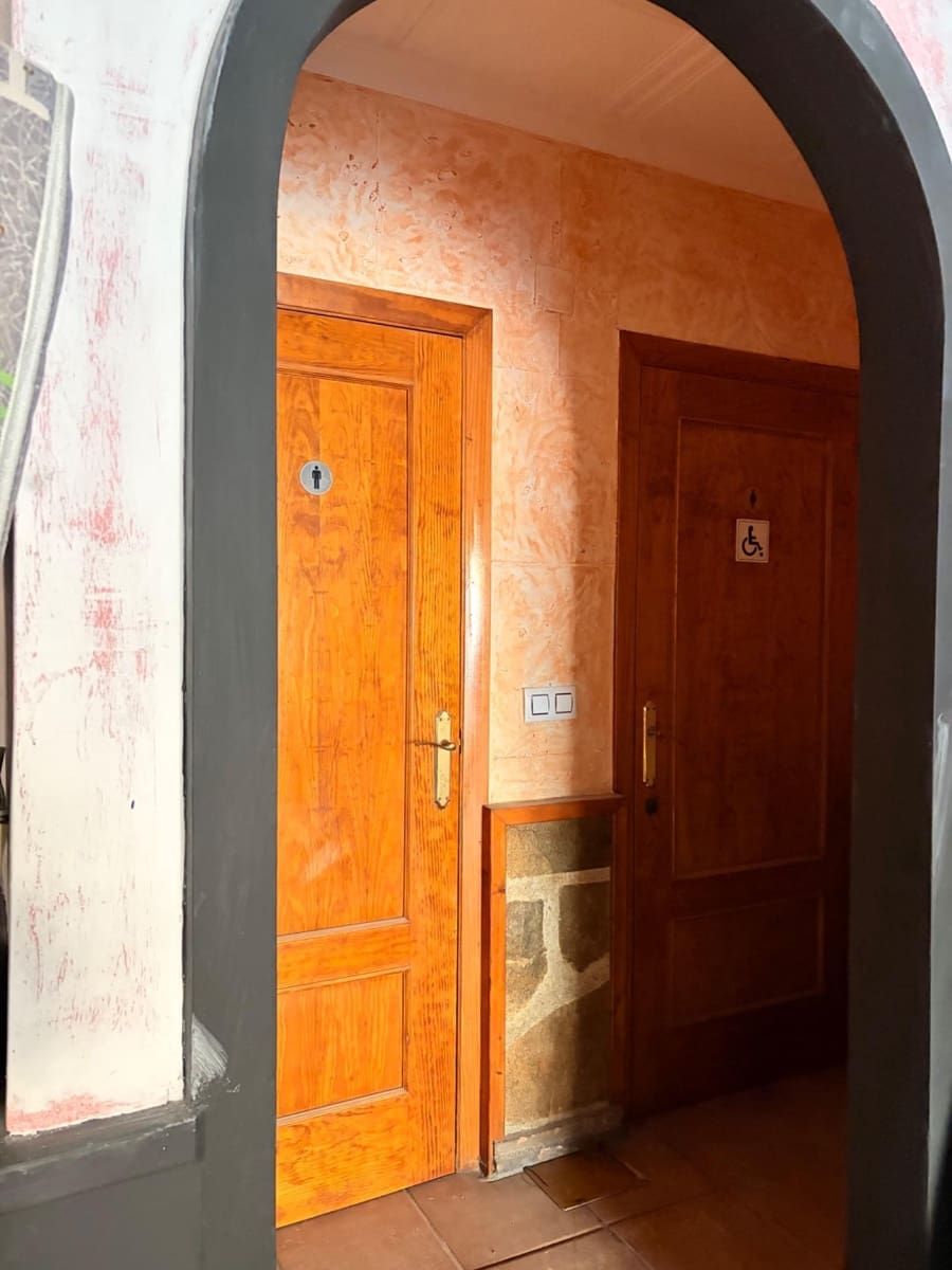 Commercieel te huur in Casillas - € 500 (Ref: 9613976)