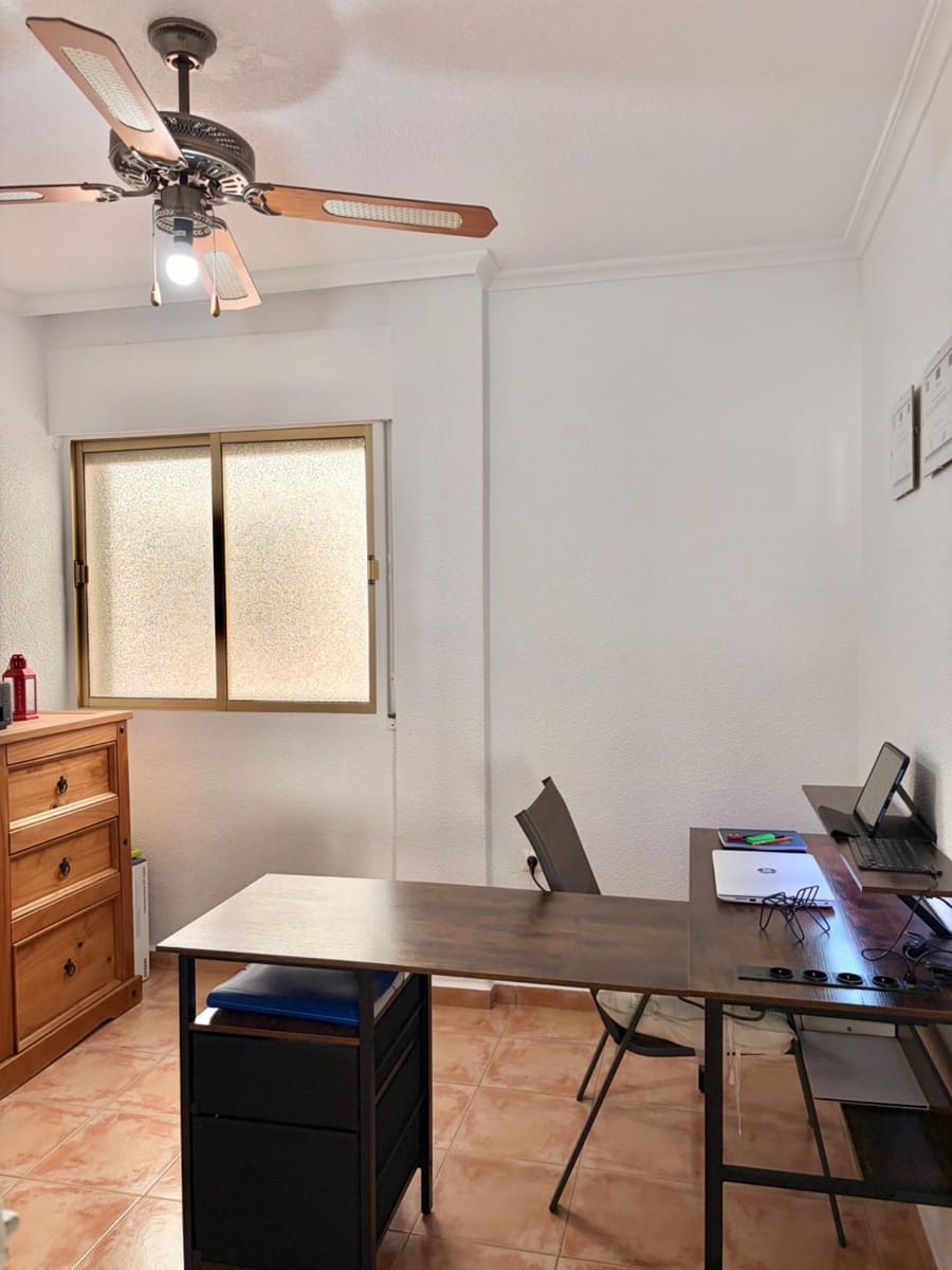 3 bedroom Flat for sale in Lo Pagan with garage - € 189,000 (Ref: 9613977)