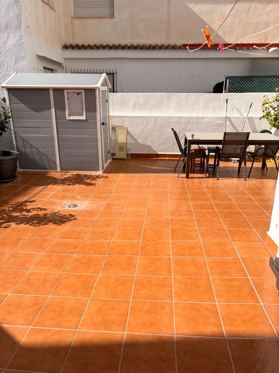 3 bedroom Flat for sale in Lo Pagan with garage - € 189,000 (Ref: 9613977)